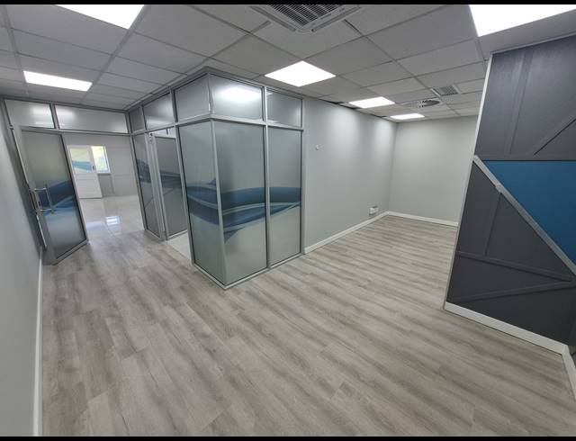 135M² OFFICE TO LET IN SUNNINGHILL